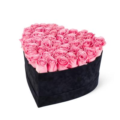 Dev Süet Kalp Kutuda Pembe Gül